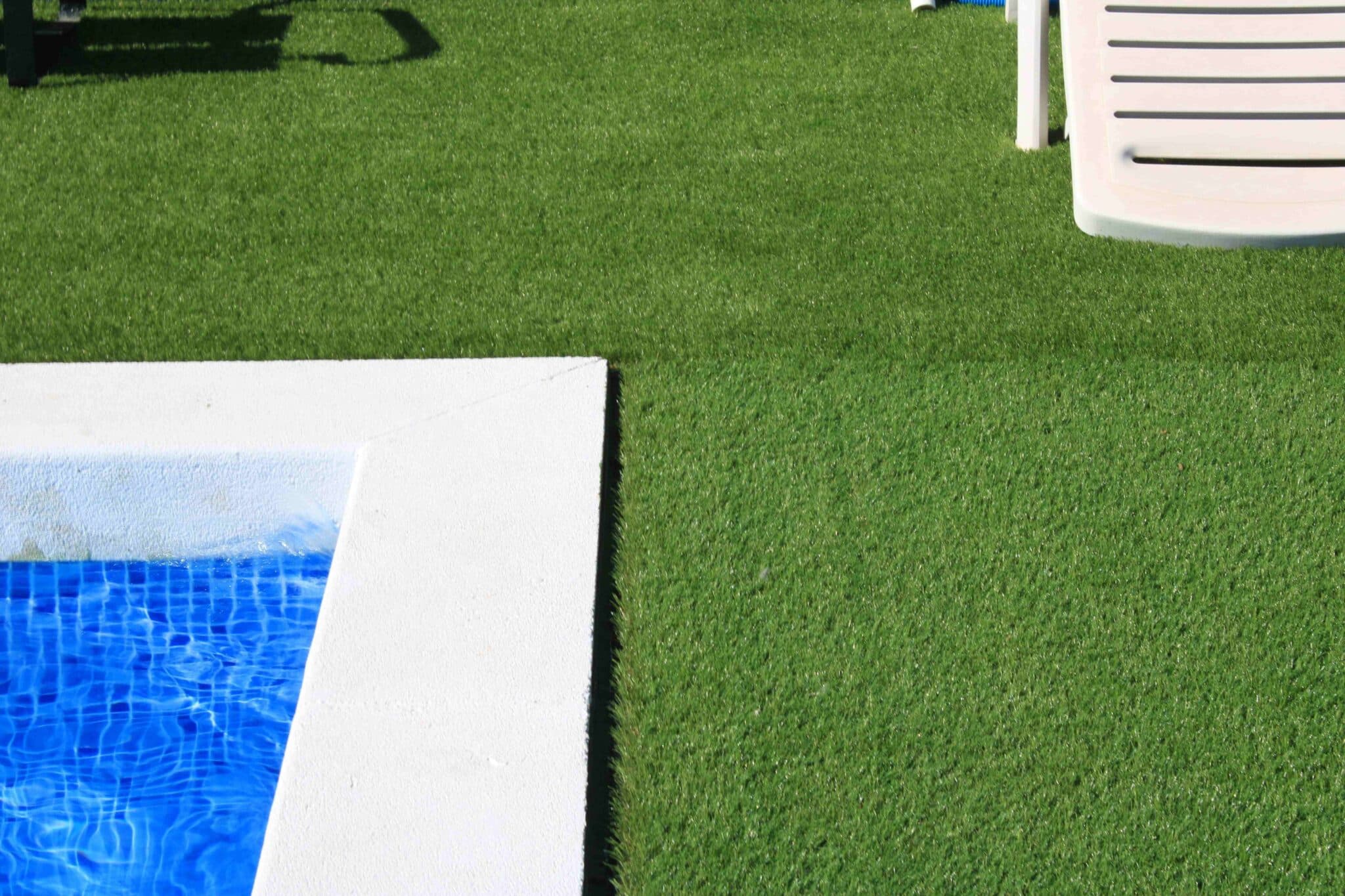 plage-piscine-gazon-2